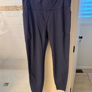 Mondetta Performance Luxury Leggings in Deep Blue